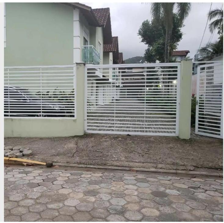Casa Com Localizacao Privilegiada, A 140 Metros Da Praia Juquey 圣塞巴斯蒂安 外观 照片